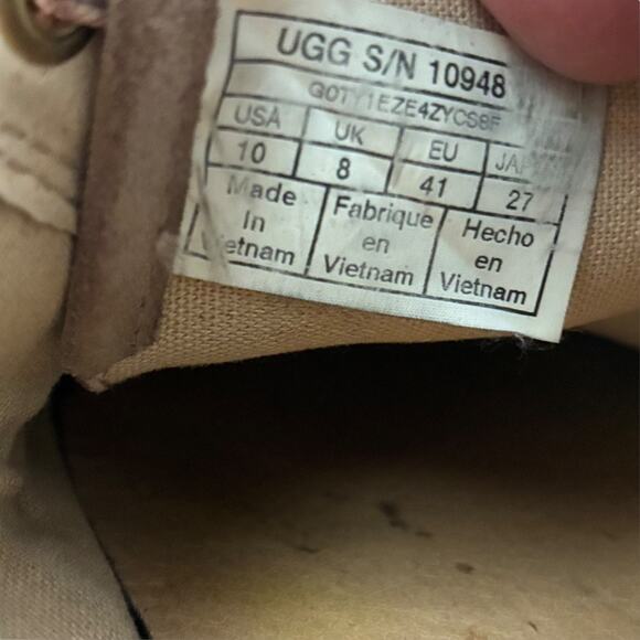 UGG Milo suede lace up sneakers Women's size 10 - Picture 8 of 10